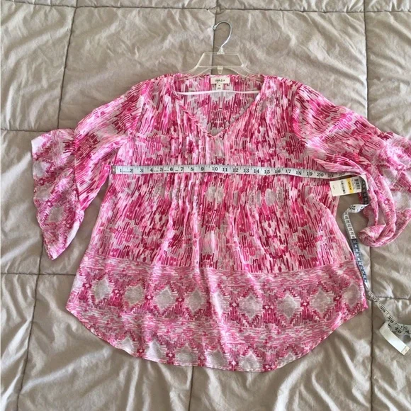 2/$12 Sheer Pink Patterned Women's Top - Picture 5 of 6